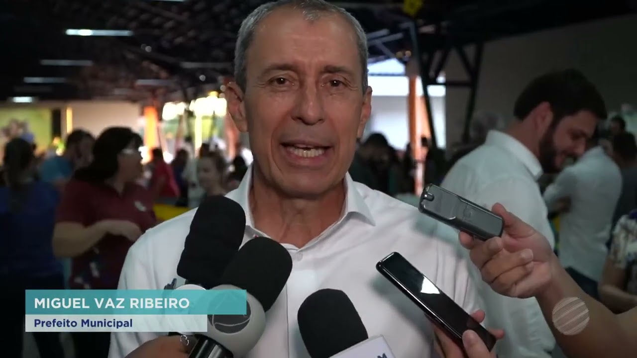 ESCOLA JOICE MARTINELLI MUNHAK, INAUGURADA NESTA TERÇA-FEIRA, CHAMA A ATENÇÃO PELA QUALIDADE