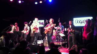 I Want to Hold Your Hand - Jon Sandler with Tim Kubart and Friends