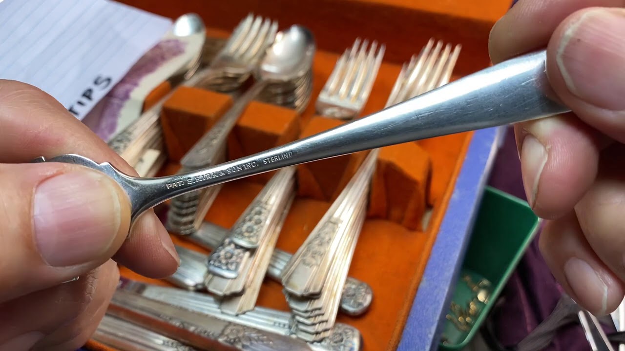 Is tarnished silverware worth anything? Tipseri