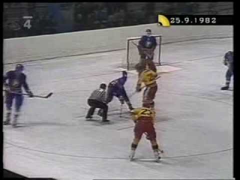HC DUKLA JIHLAVA - POLDI SONP KLADNO (7:4, 4.12.1982)