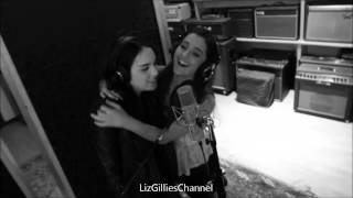 Ariana Grande &amp; Liz Gillies - Chestnuts [Music Video]