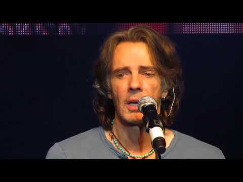 Rick Springfield sharing family LOVE
