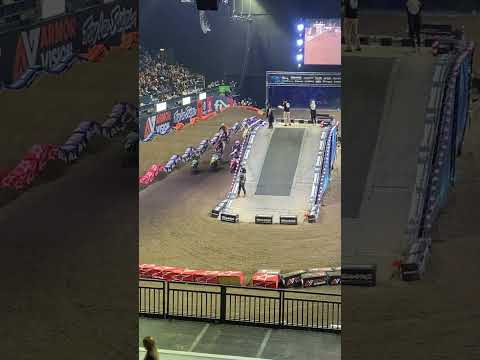 London Arenacross 15-21 years old future stars. 1st corner crash
