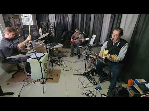 Trinity (titoli)- (Annibale e i Cantori moderni)