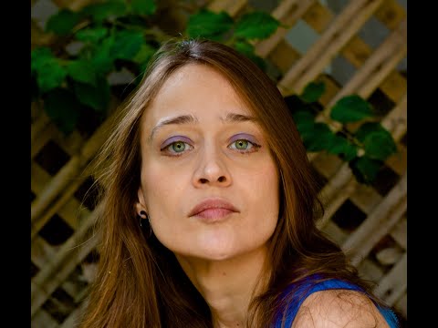 Fiona Apple cover of The Whole of the Moon - Live version