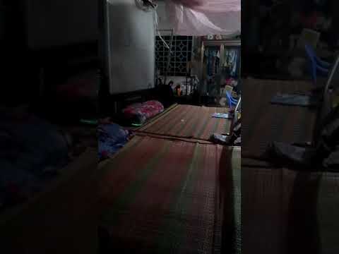 bé ăn cơm ngon nhất thế giới