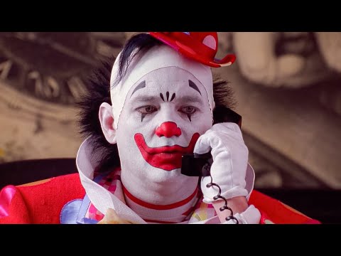 A Bank Robbery By A Clown Goes Perfectly Until The Getaway