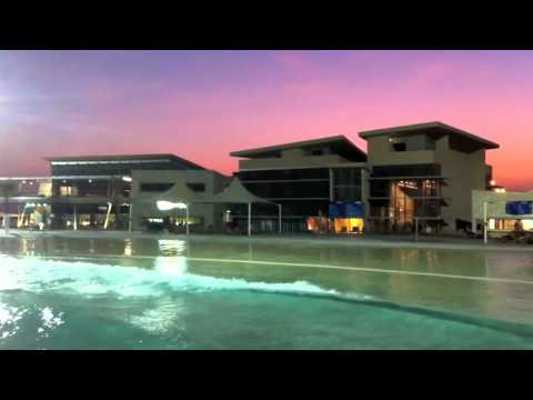 Surf no Deserto Wave Pool Al Ain