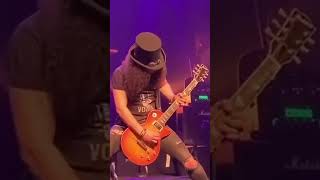 Download lagu Slash’s Most Expressive Solo – November Rain Guitar Magic 🎸☔ mp3