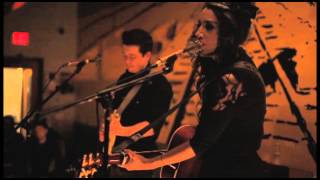 Lindi Ortega performing So Lonesome I Could Cry feat. Nathan Trueb