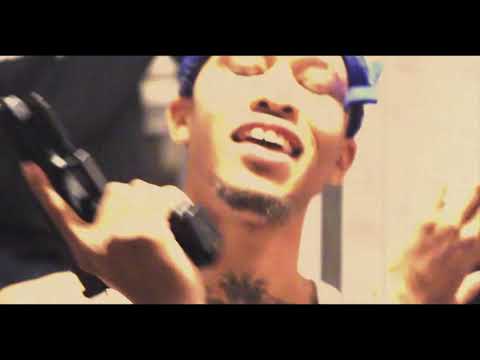 Dee Wade - Wreccing It (Official Music Video)