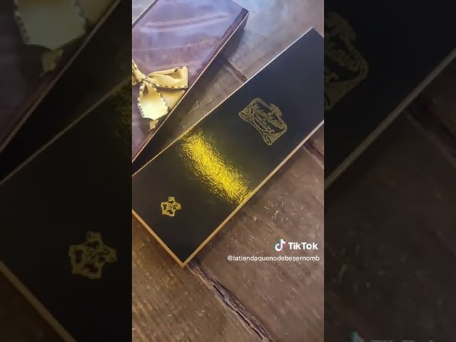 Vídeo relacionado con Cinereplicas Harry Potter - Corbata Deluxe Ravenclaw - Licencia Oficial