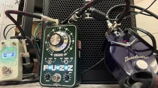 Video thumbnail for Danelectro CornedBeef reverb+King Tone Mini Fuzz V2+Donner TripleLooper pedals+Schecter Omen Elite-7 by Guy Incognito