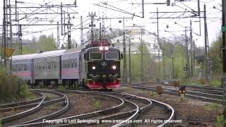 preview picture of video 'SJ Rc6 1371 with passenger train at Hallsberg, Sweden'