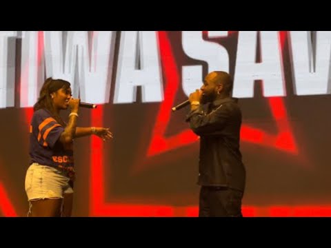 DAVIDO Brings Tiwa Savage On Stage For Crazy Performance of ‘Somebody Son’ At Flytime Concert