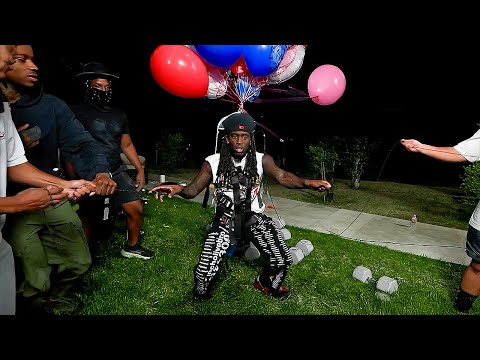 I Strapped Myself To 853 Balloons To Fly On Stream...