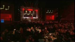 Sola Rosa & Iva Lamkum 'Turnaround' at the VNZMA's 2009