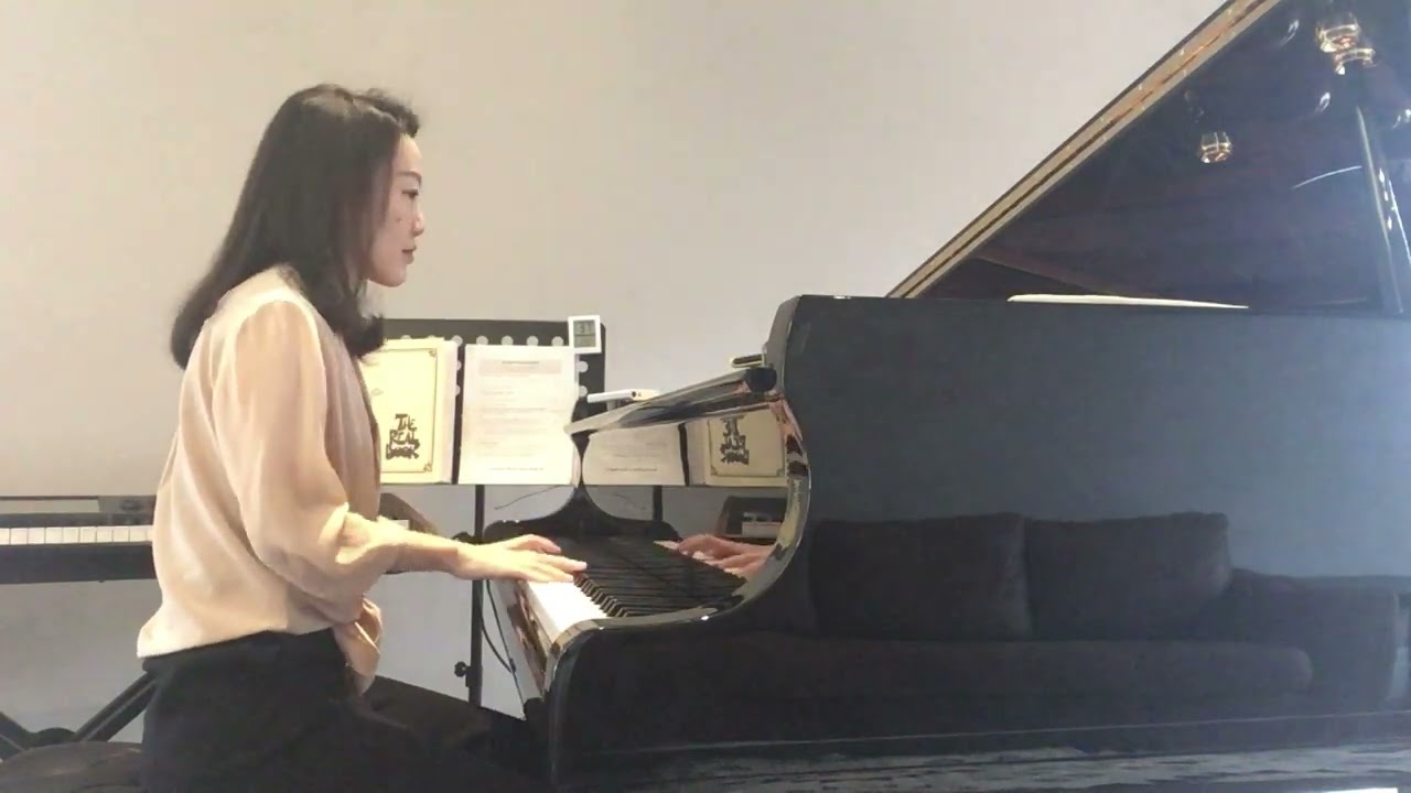 Promotional video thumbnail 2 for Vivian Piano