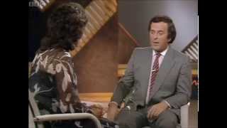 Kiri Te Kanawa - Wogan 1984