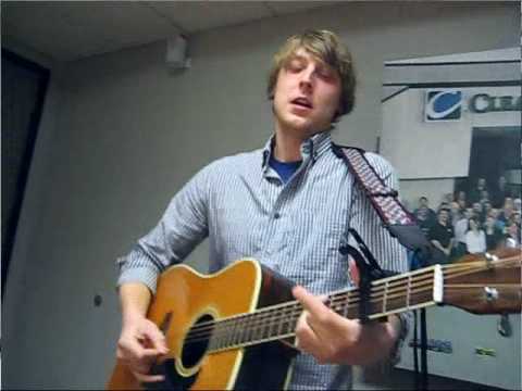 Eric Hutchinson: 