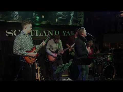 Inerts Boyband live @pubi Scotland Yard