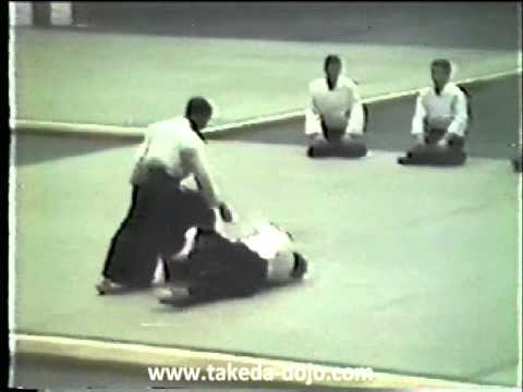 Yoshinobu Takeda Shihan All Japan Aikido Demonstration (AKI - Aikido Kenkyukai International)