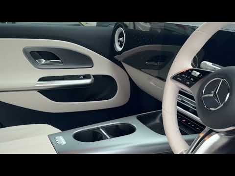Mercedes-Benz CLA CLA180 Progressive Line - Image 2