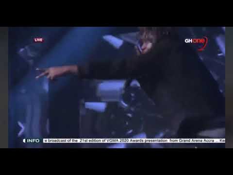 Ahtitude Performance With Medikal At VGMA21 (2020)