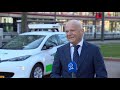 De speciale camera-auto's controleren op groepsvorming in Rotterdam