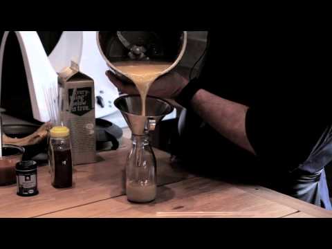 KAISE Purée and lactose free smoothie by Mathias Dahlgren