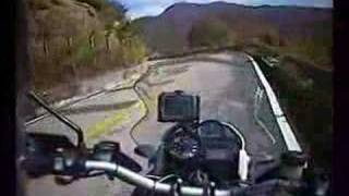 preview picture of video 'Korea: Jirisan motorbike ride, road 861, BMW R1200GS'