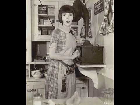 Roaring Twenties: Leo Reisman & His Orch. - Tell Me Radio, 1924