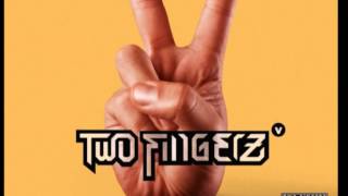 two fingerz-una bomba atomica