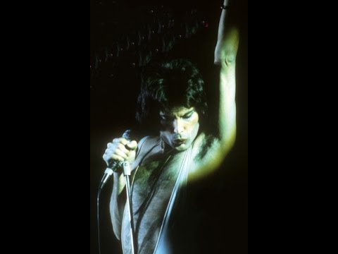 FREDDIE MERCURY - LIVING ON MY OWN (HIGH QUALITY AUDIO)