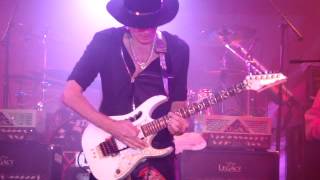 Steve Vai - Entering Arena/Racing the World