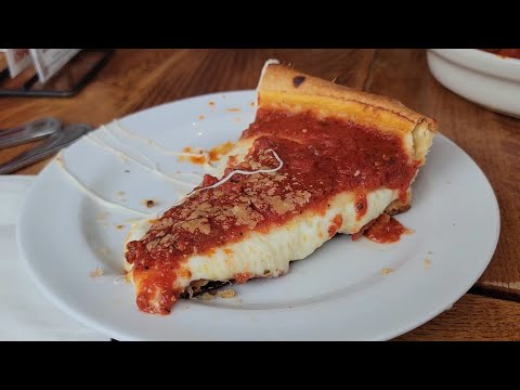 Giordano's Chicago Style Deep Dish Pizza ???? Las Vegas 2023. Party of 5. How much did we spend ????