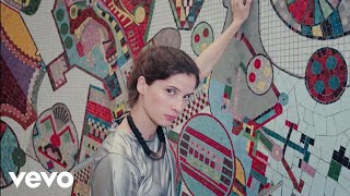 Dutch Uncles - Streetlight