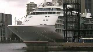 Cruise ships in Sydney - Silver Whisper