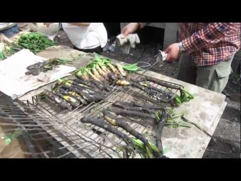 download lagu mp3 mp4 Anthony Bourdain Spain Onions, download lagu Anthony Bourdain Spain Onions gratis, unduh video klip Anthony Bourdain Spain Onions