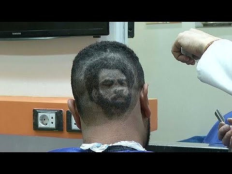 محمد صلاح على رؤوس عشاق فريق ليفربول