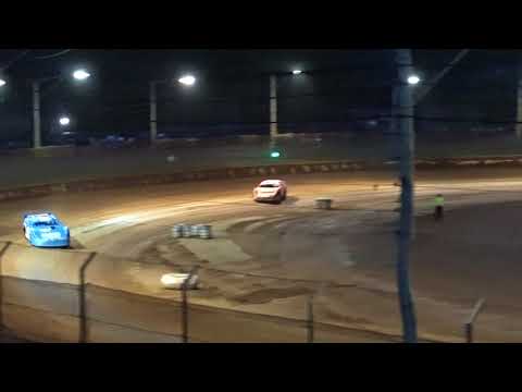 Ht6.  10 Laps, Super Sedans Summer Slam, Maryborough Speedway, Maryborough 29/12/2017