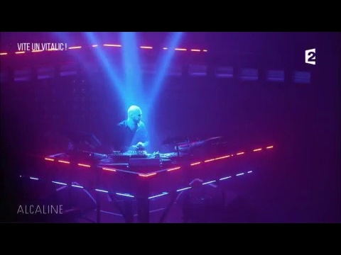 Alcaline, Les News du 16/05 - Le voyage de Vitalic