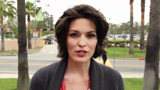 Alana de la Garza answers fan questions - part 1 video