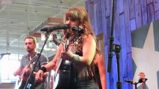 Rachele Lynae "Quicksand" CMAFest 2015
