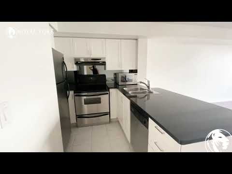 1612-1 Elm Drive, Mississuaga, Ontario L5B 4M1