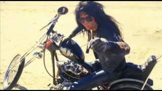 W.A.S.P. - Hate To Love Me.mp4