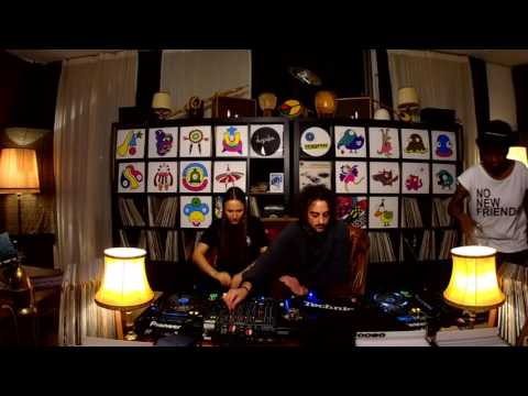 Livingroom Session with Bella Sarris & Gianni Callipari | Kasheme