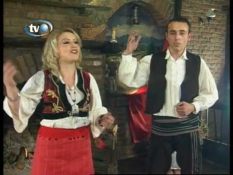 Valbona dhe Petrit Krasniqi-Kosova Shqiperia