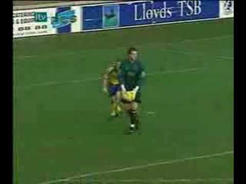 Salak Kaleci Sinsi Oyuncu :D çok Komik kurnaz futbolcu 2008