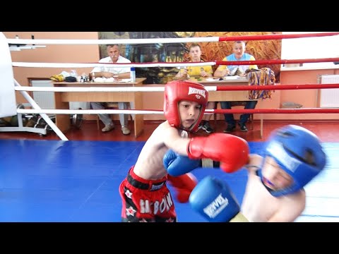 У Житомирі відбувся Чемпіонат області з кікбоксингу: на змагання з’їхалося 125 бійців